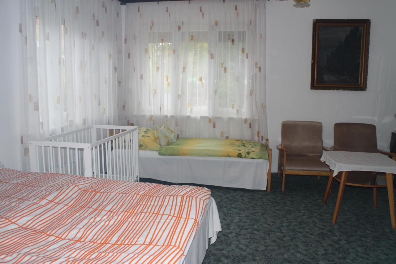 Willa Evelin Nyaralohaz Siófok Zewnętrze zdjęcie