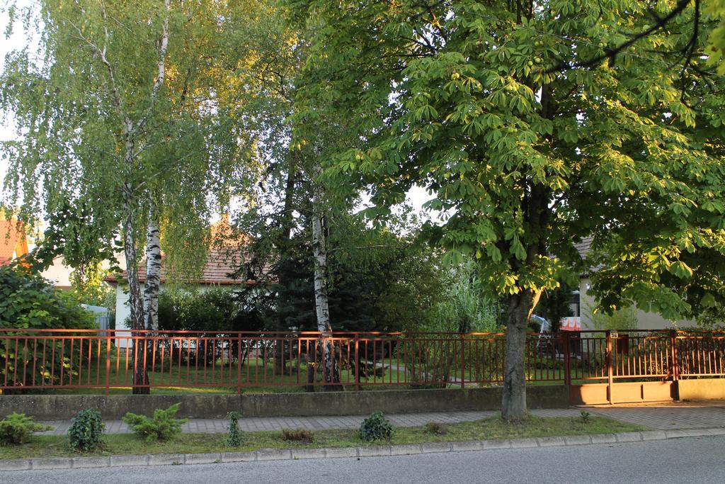 Willa Evelin Nyaralohaz Siófok Zewnętrze zdjęcie